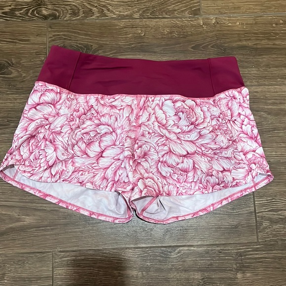 lululemon athletica Pants - Lululemon shorts in great shape!